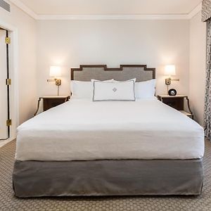 Petite King Room